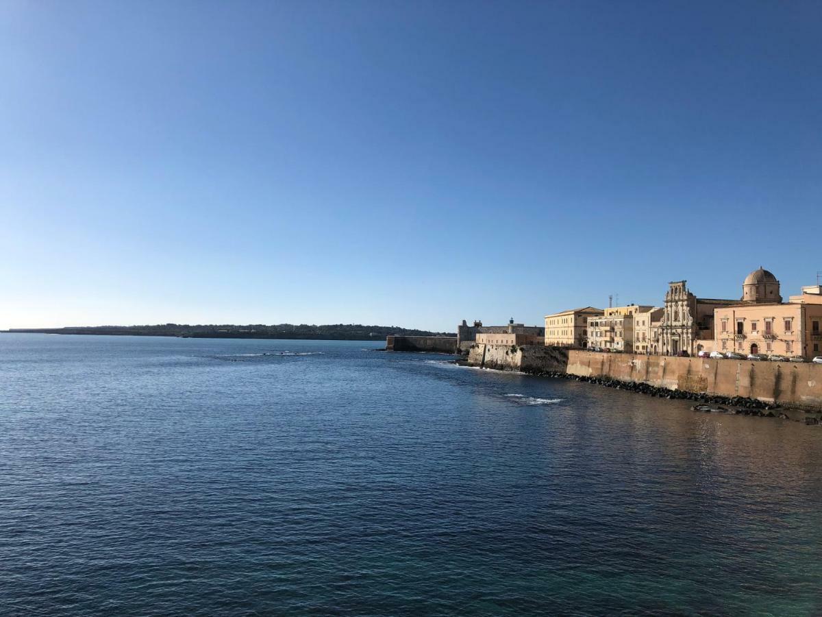 Villa Del Quarzo Plemmirio Bagian luar foto